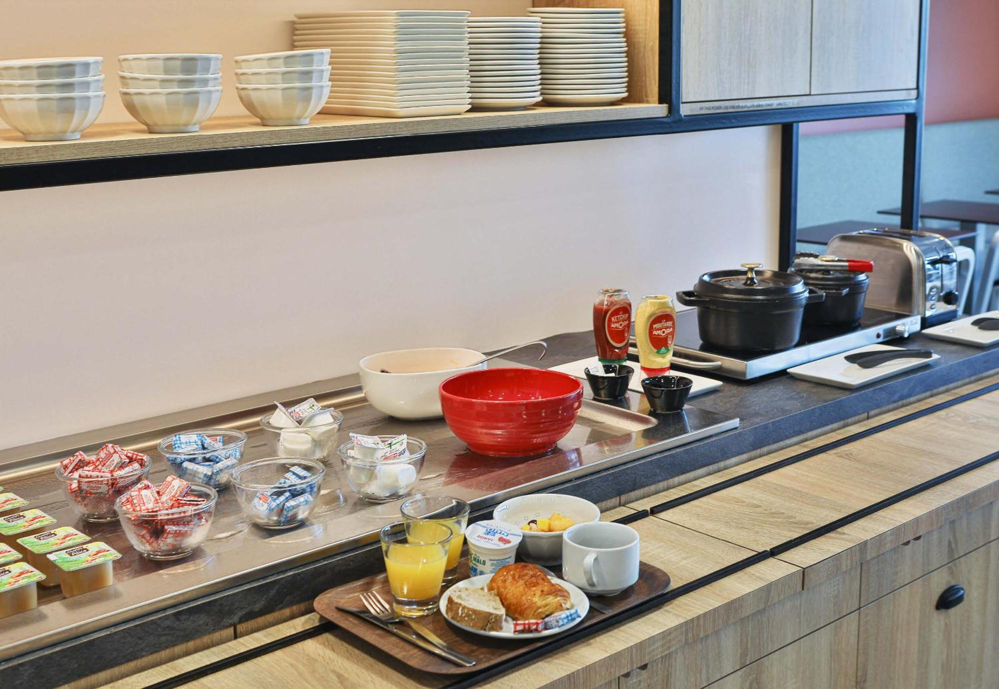 B&B Hotel Les Sables-D'Olonne Centre Gare Exteriör bild