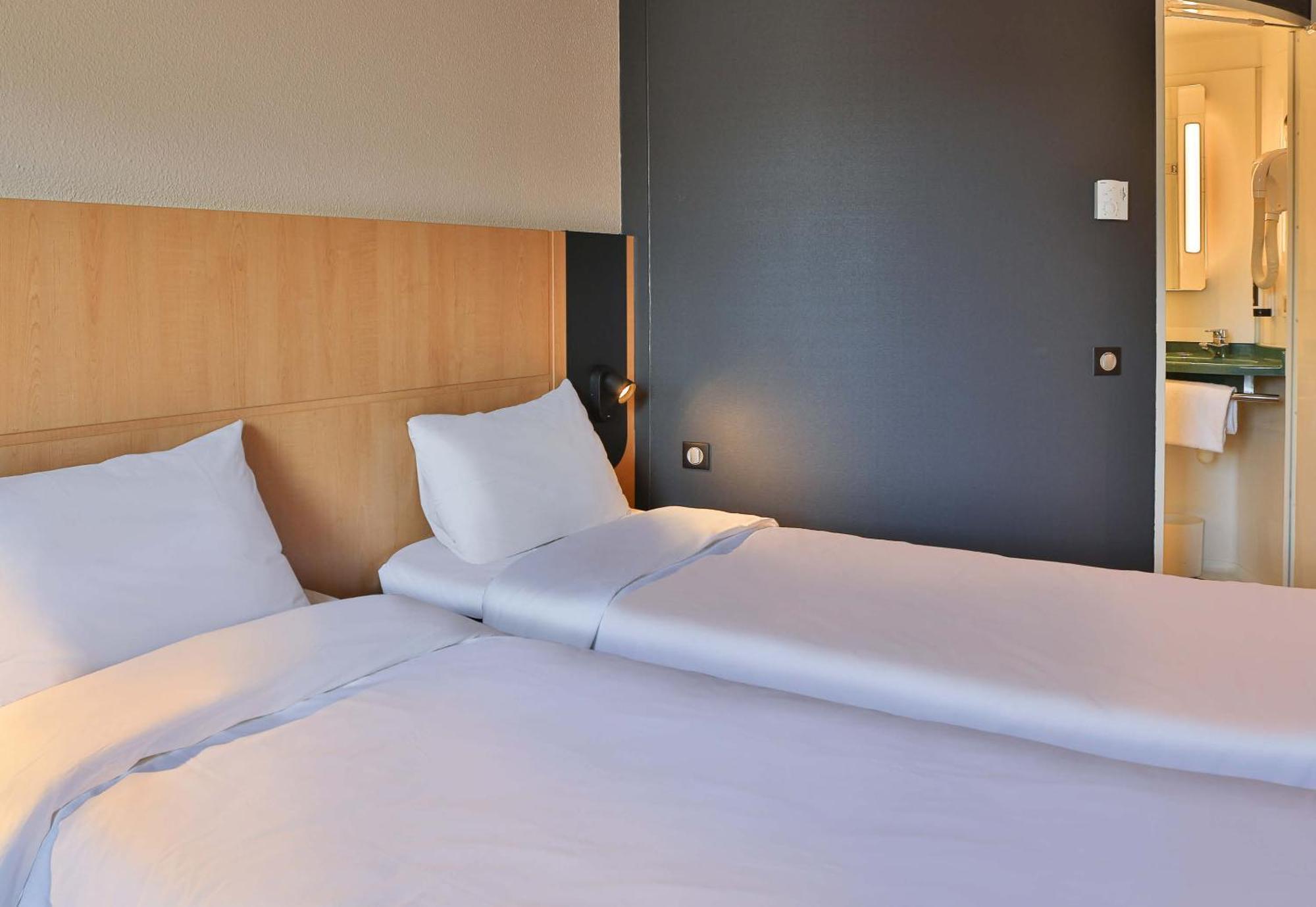 B&B Hotel Les Sables-D'Olonne Centre Gare Exteriör bild