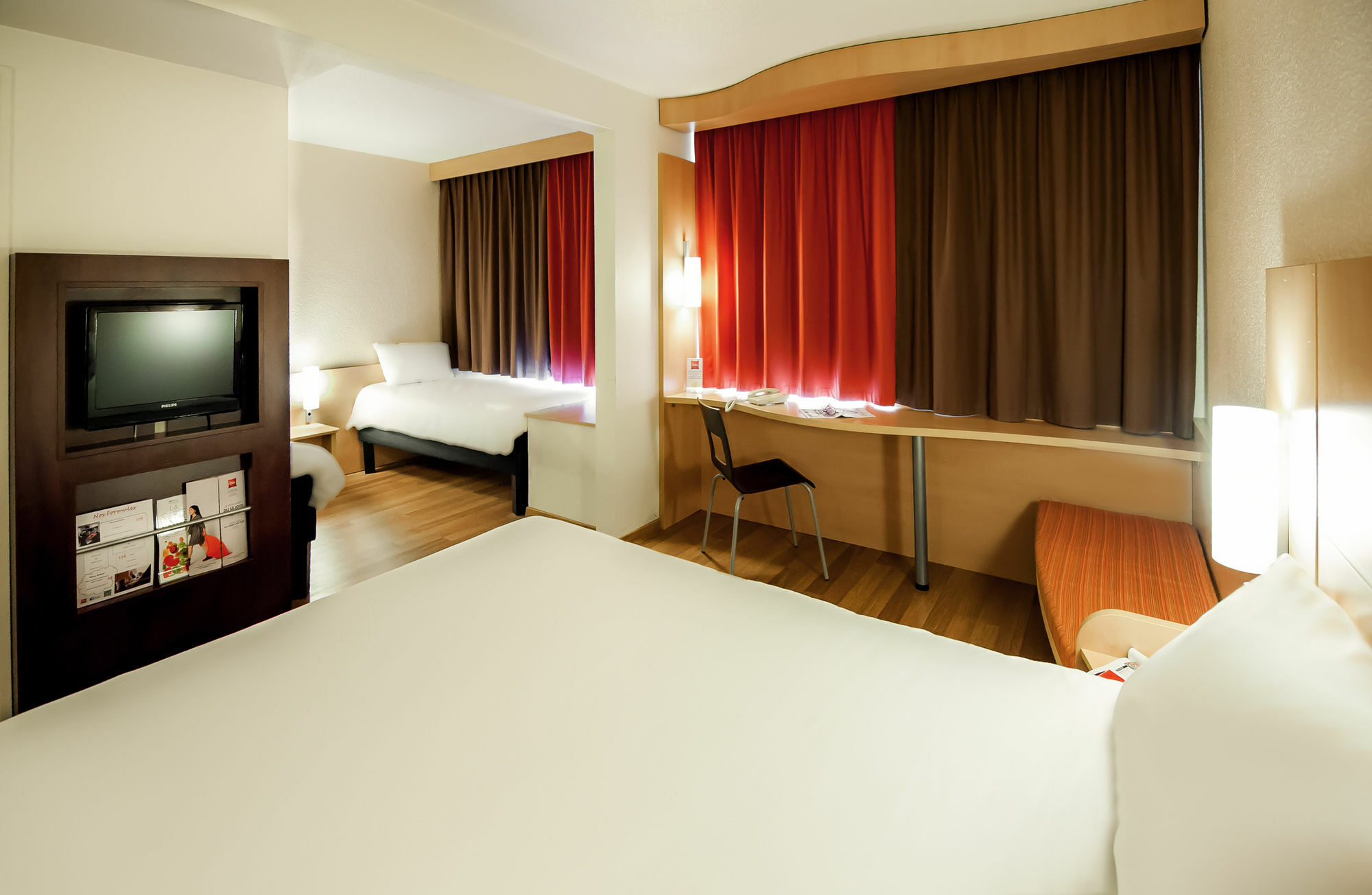 B&B Hotel Les Sables-D'Olonne Centre Gare Exteriör bild