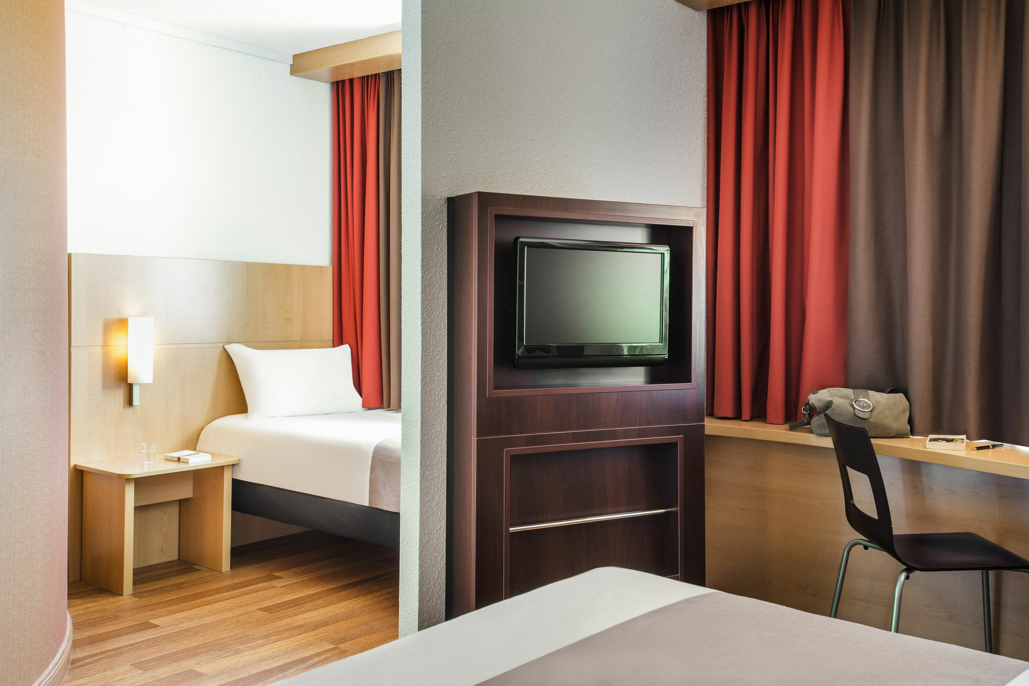 B&B Hotel Les Sables-D'Olonne Centre Gare Exteriör bild